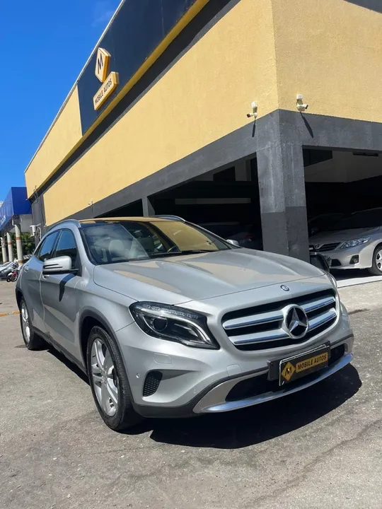 MERCEDES-BENZ GLA 250 2.0 16V TURBO GASOLINA VISION 4P AUTOMÁTICO 2015