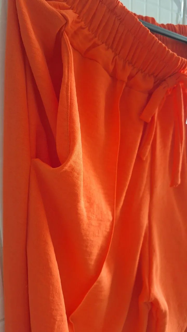 Calça laranja crepe G  - Foto 2