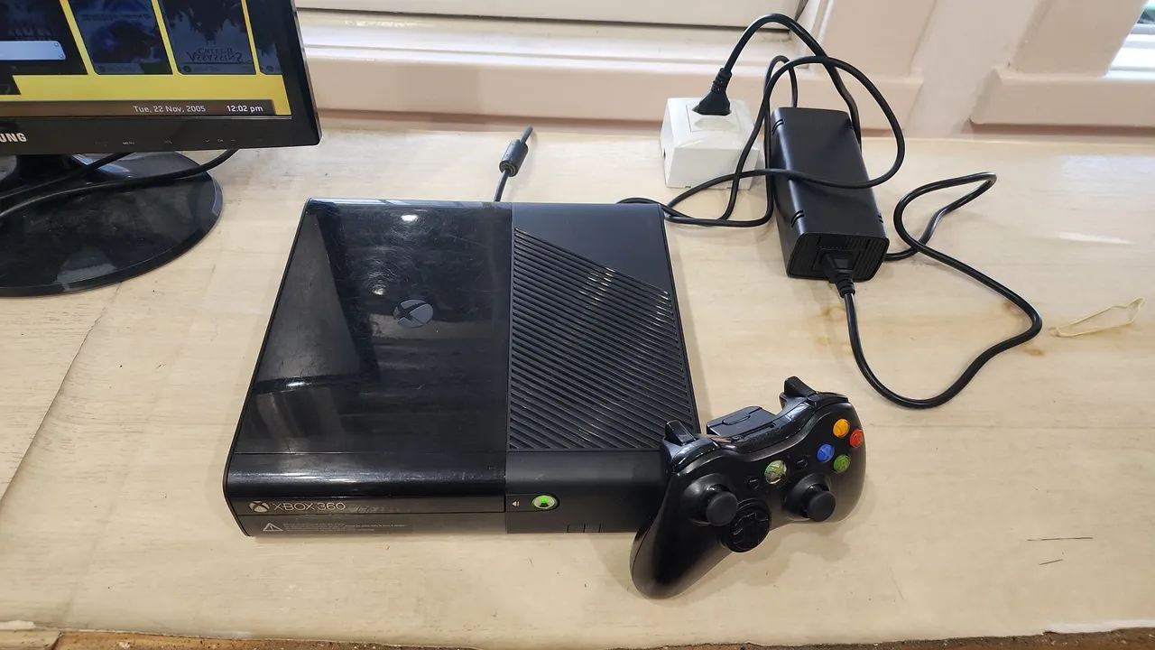 Xbox 360 bloq.4gb - Console Completo