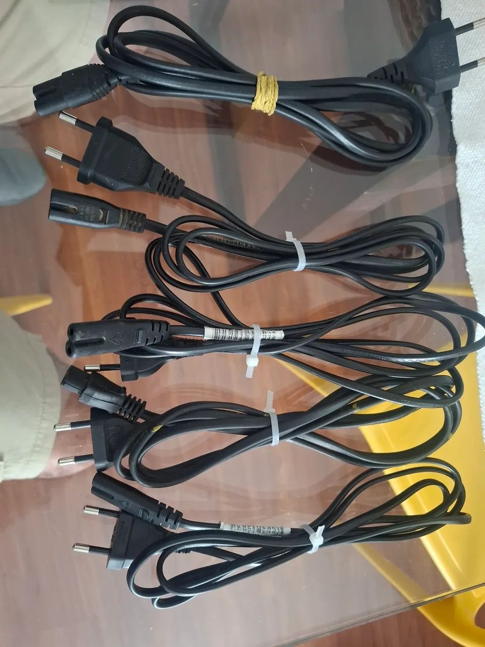 5 Cabos tipo oitinho para energia- Novo e Original - Foto 2