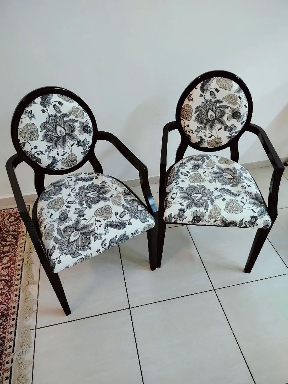Par de Poltronas Marquesa