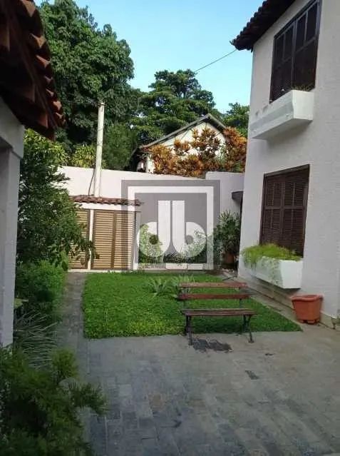 Casa duplex Condomínio Floresta - 3 suítes - piscina - 350 metros construídos - Placas sol - Foto 3