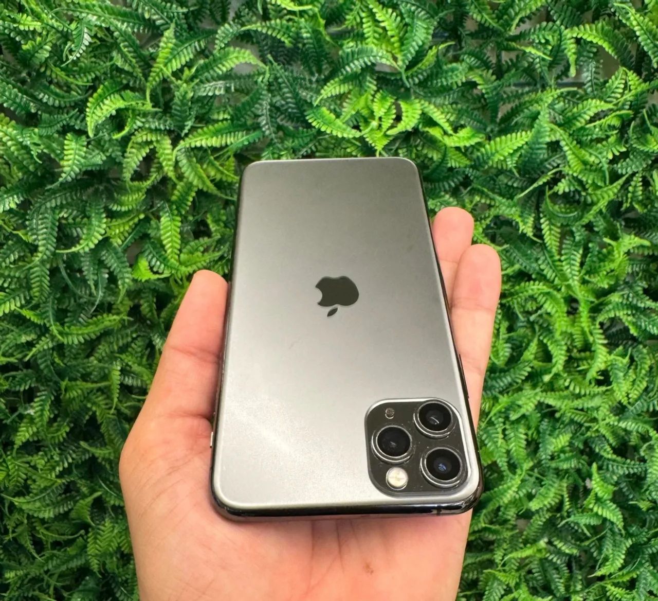 VENDO iPhone 11 Pro Max. 256GB. Grafite. $2000. 