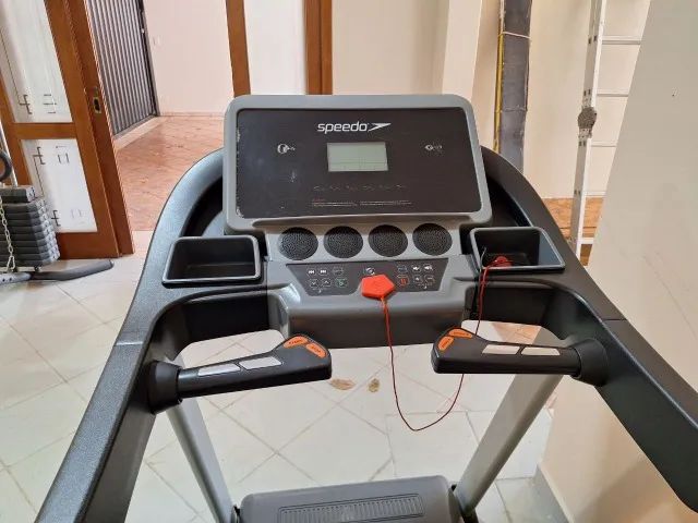 ESTEIRA ERGOMÉTRICA SPEEDO TR4 110V + TRANSFORMADOR - Foto 2