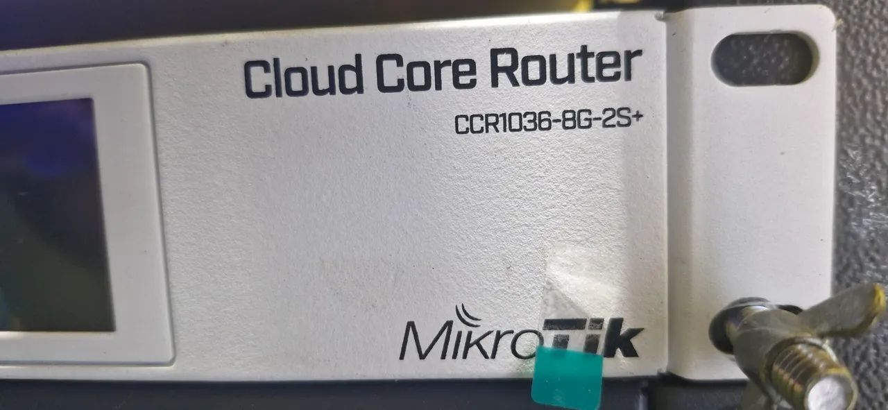 Roteador Cloud Core Mikrotik CCR1036-8G-2S+