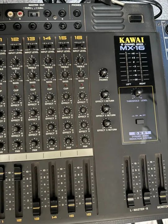 Mesa de Som Kawai MX-16 16 Canais