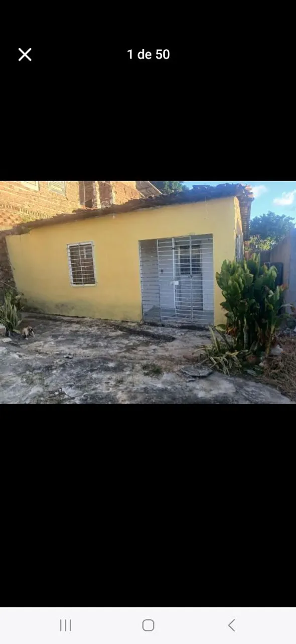 Vende-se (45 mil) ou trocasse uma casa na Rua Olho D'água em Nova Descoberta.