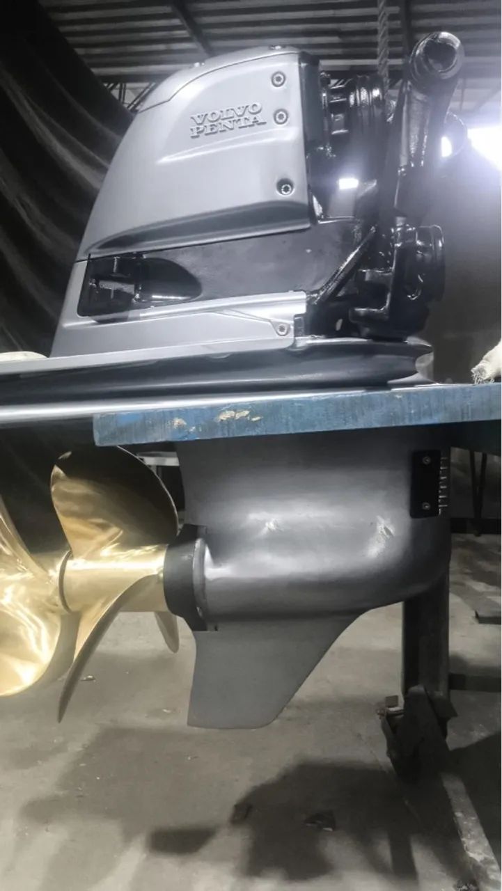 Parelha COMPLETA motor volvo penta D6 330! Com rabeta, joystick, comando!! - Foto 2