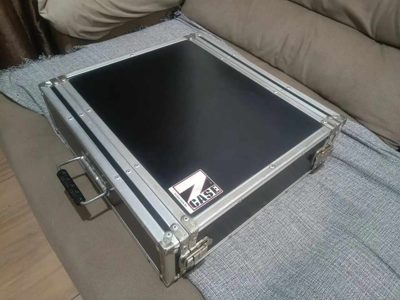 Hartke HA3500 com case