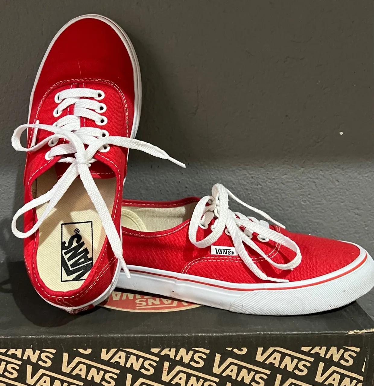 Tênis Vans vermelho