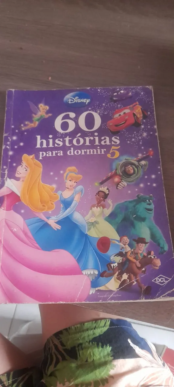Livro 60 Histórias para Dormir Disney