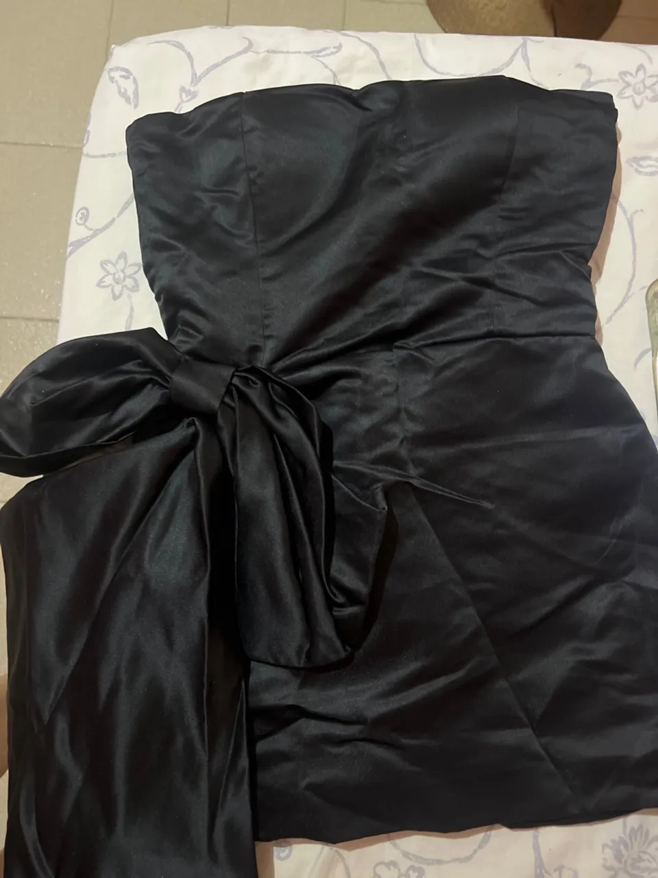Vestido curto preto festa