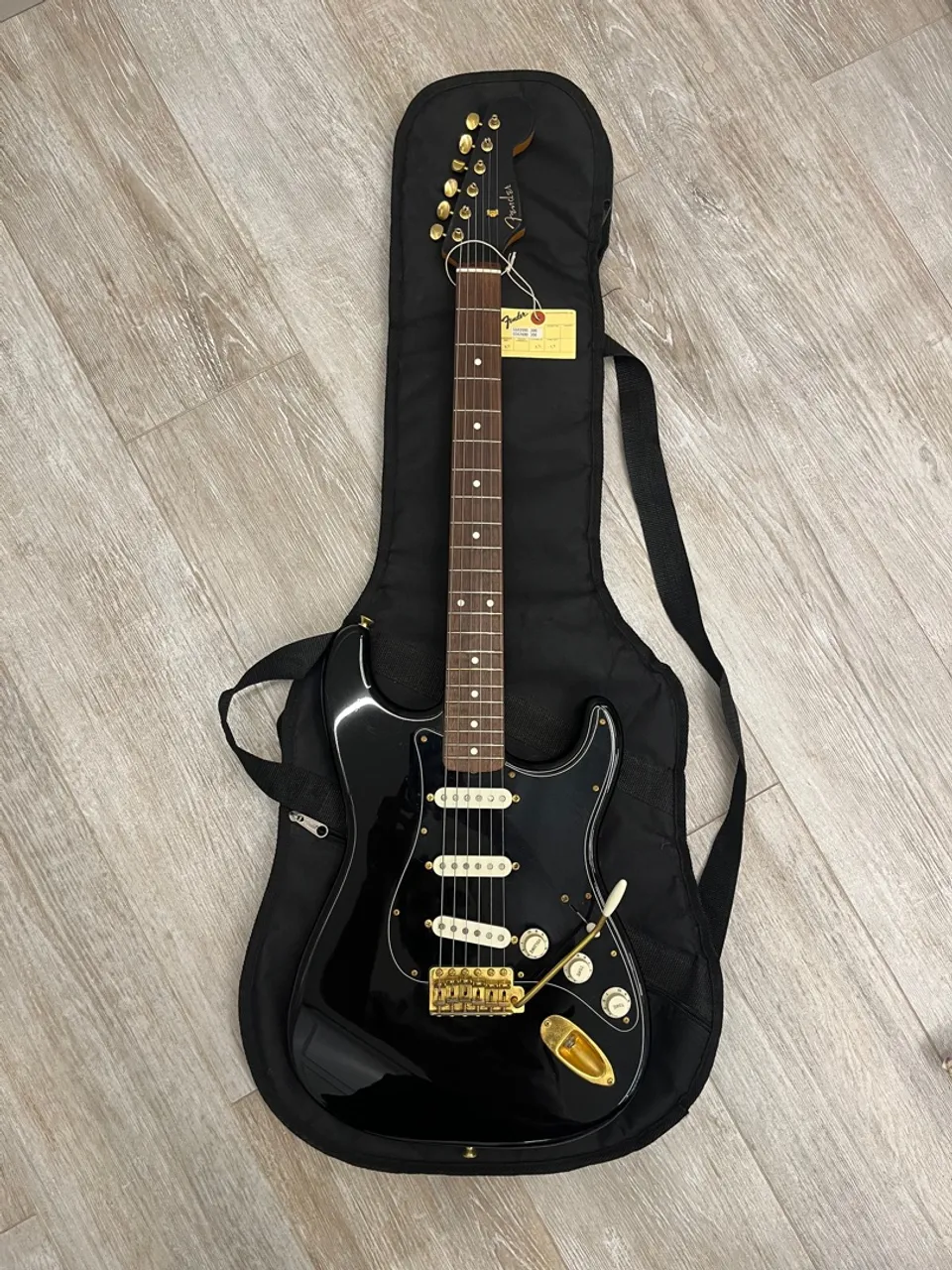 タイムセール 半額 guitarra fender japan ギター