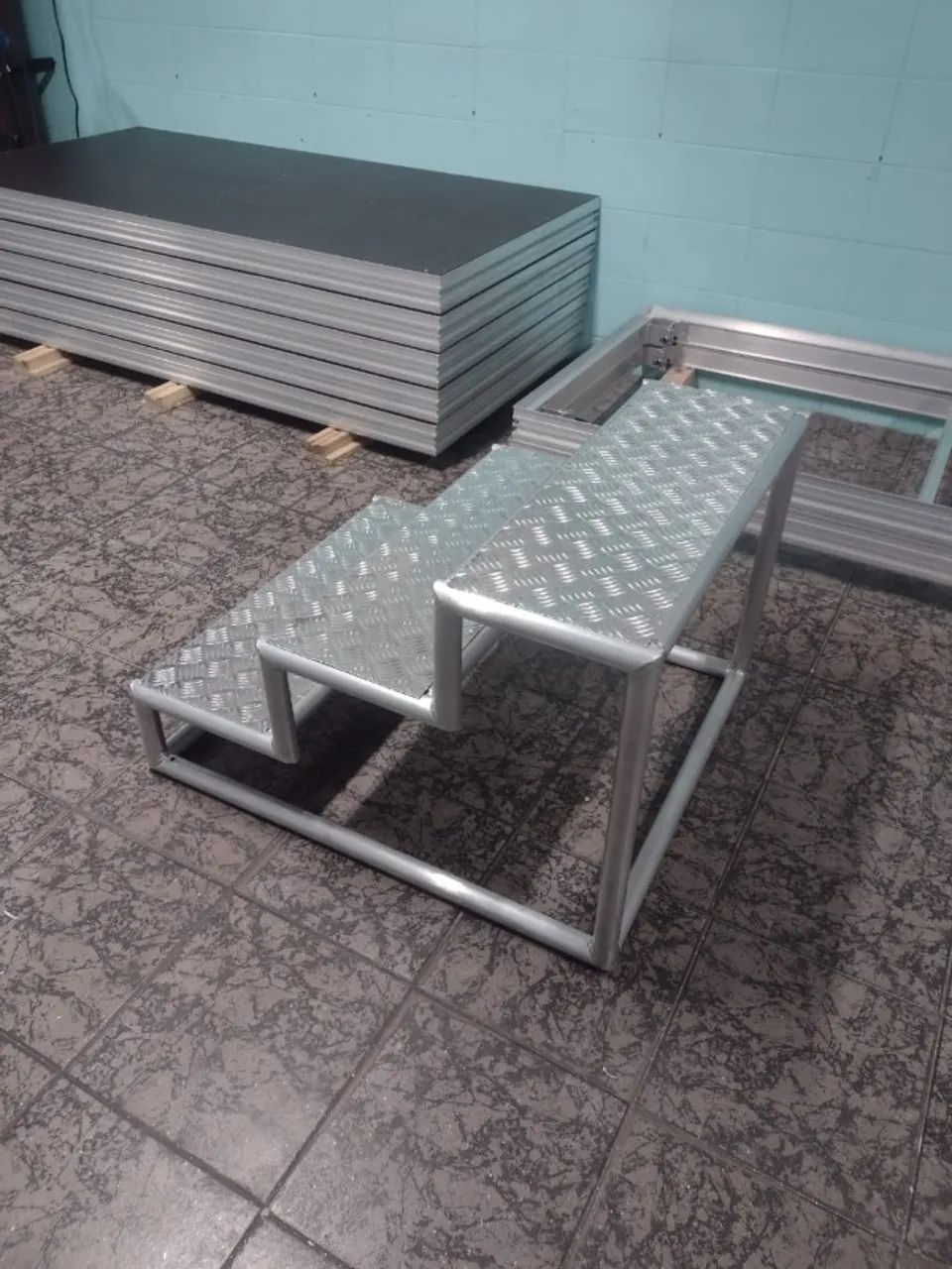Escada em Alumínio - Foto 2