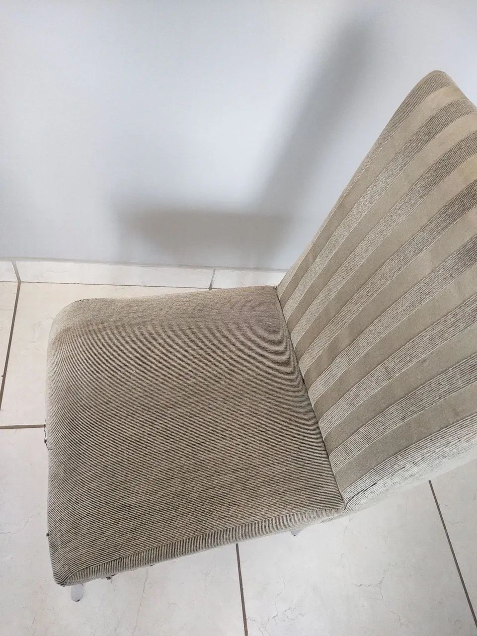 Mesa com 06 cadeiras  - Foto 4