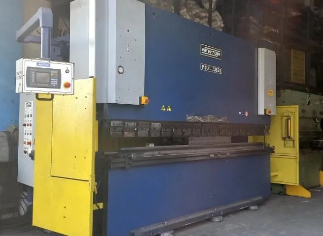 PRENSA DOBRADEIRA HIDRAULICA NEWTON 