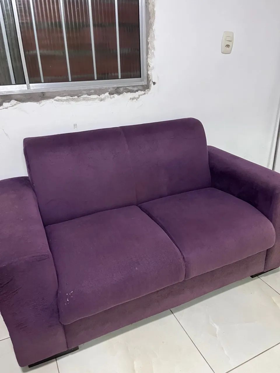Sofá 2 lugares roxo