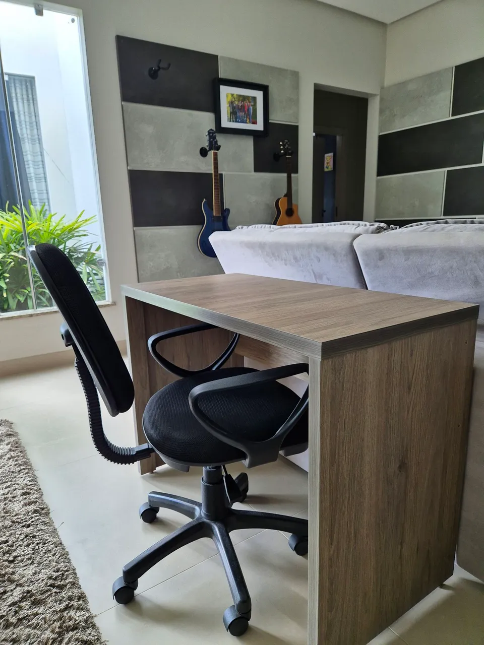 Cadeira + Mesa de Escritório em MDF