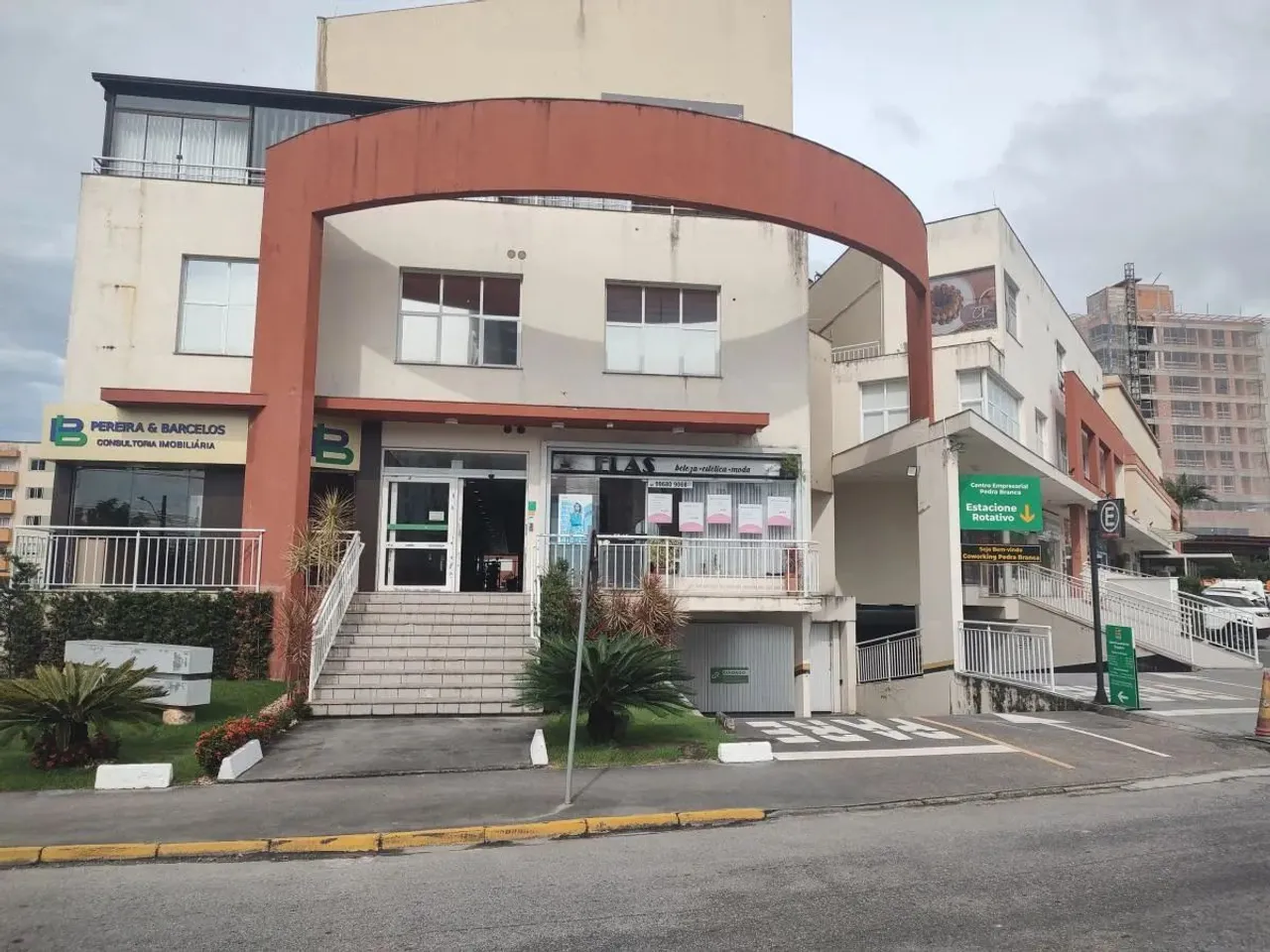 Sala Comercial para Venda em Palhoça, Pedra Branca