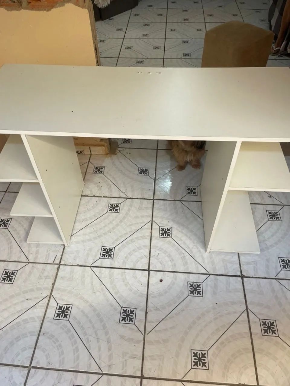 Mesa POR 150,00 pra buscar hoje EM BOM ESTADO 