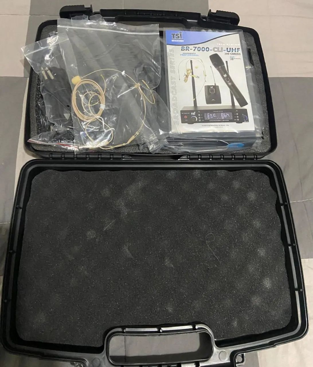 Microfone Sem Fio com Lapela TSI BR-7000-CLI-UHF  - Foto 5