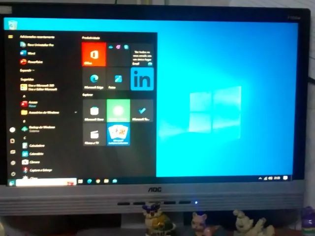 CPU dual-core, 2 GB memory, 80 GB HDD; read the description64739264891523124