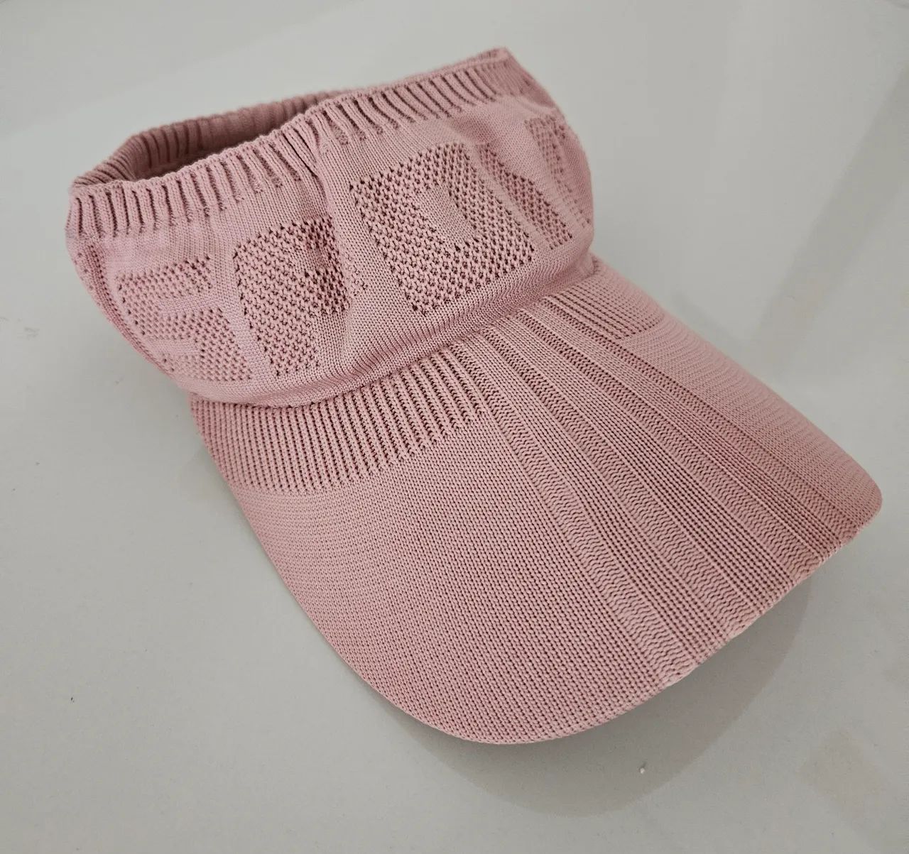 Vendo boné viseira tricô - Foto 2