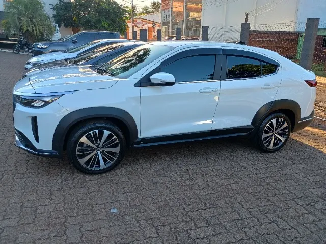 Fiat Fastback 2023 com 19 mil km