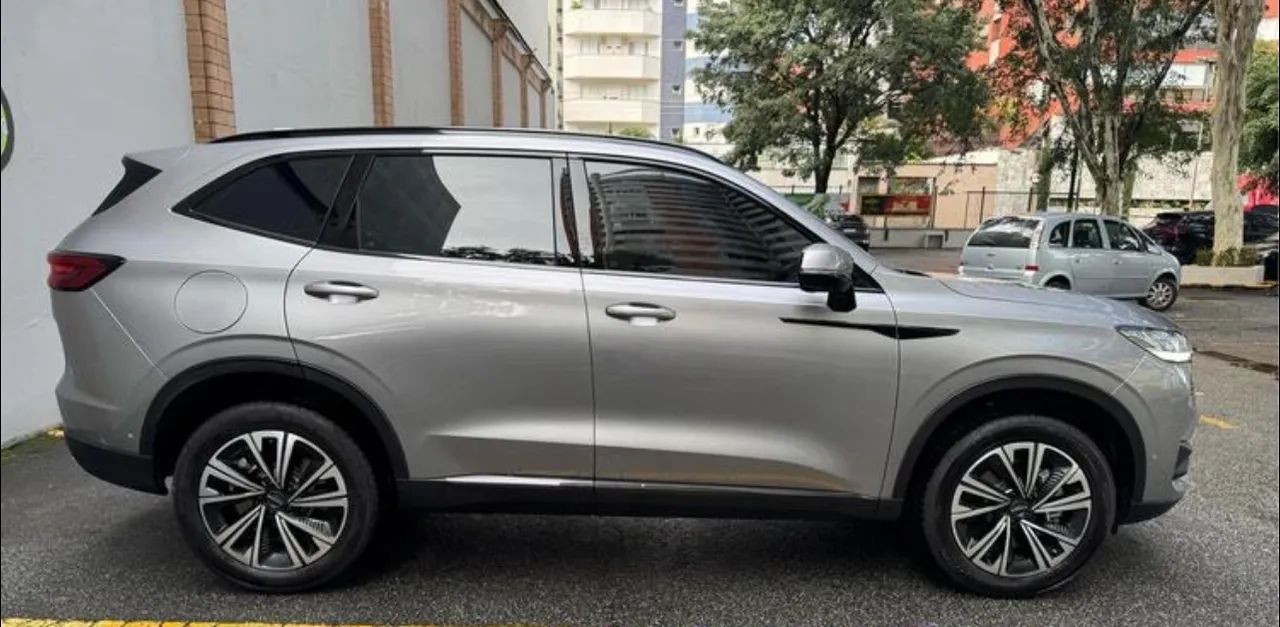 Haval H6 PHEV 19  2025 3,600 km  - Foto 2