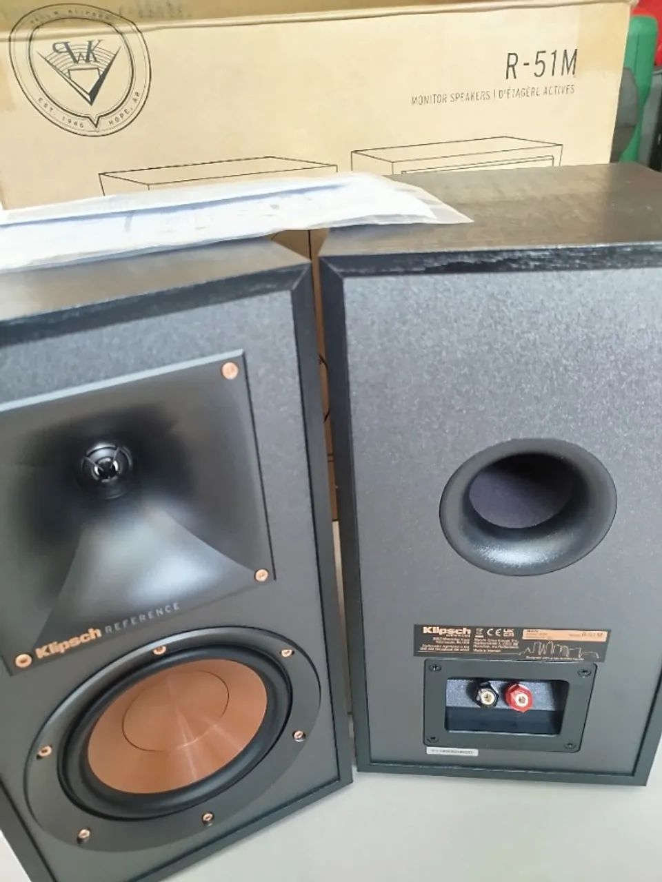 Caixa Bookshelf Klipsch R-51m Par 340w Preta - Aparelhos de Som