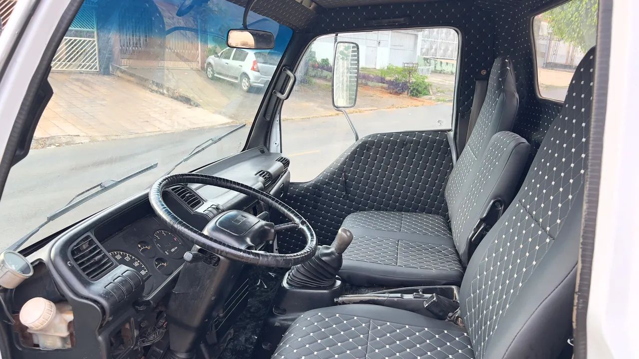 GMC 7110 - Caminhão báu 3/4 - 7 Ton com motor cummins do ford 815 150cv - Foto 2