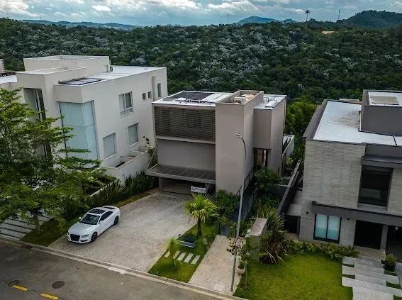 Sobrado de alto padrão à venda no Residencial Gênesis II em Alphaville em Santana de Parna - Foto 5