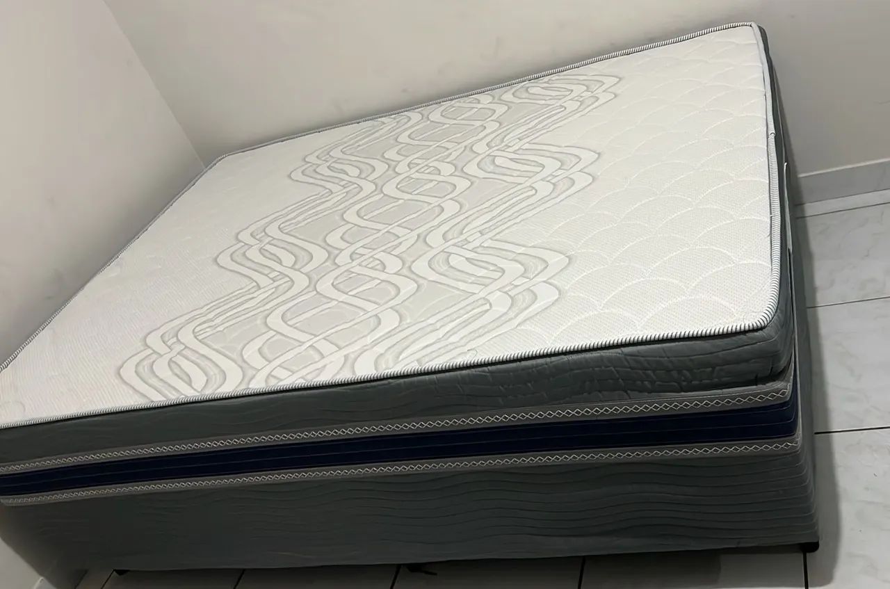 Vendo cama de casal 
