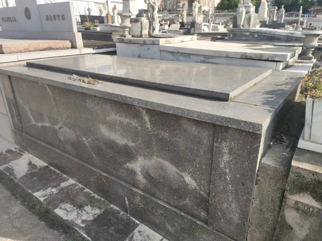 Jazigo Perpétuo no Cemitério São João Batista