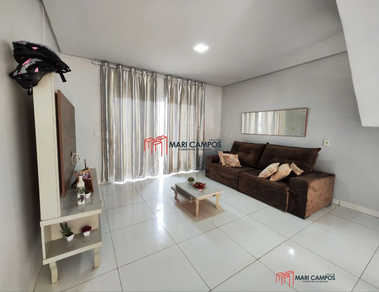 Casa Sobrado 3 quartos Sendo 1 Suíte, 215m² na 409 Sul (ARSO 44) Palmas - TO