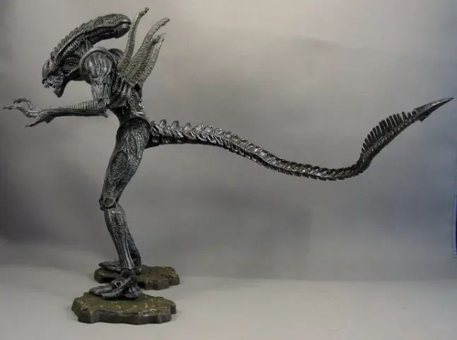Alien Warrior AVP Requiem NECA - Hobbies e coleções - Piedade