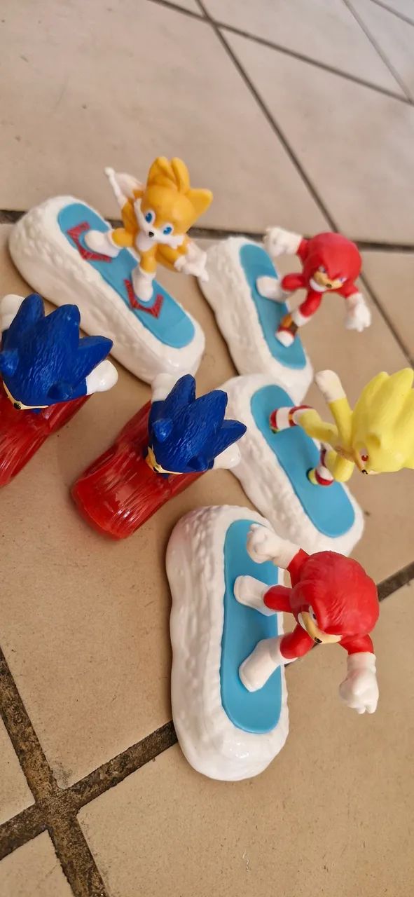 Sonic Personagens brinde mc donalds burger king valor unitario