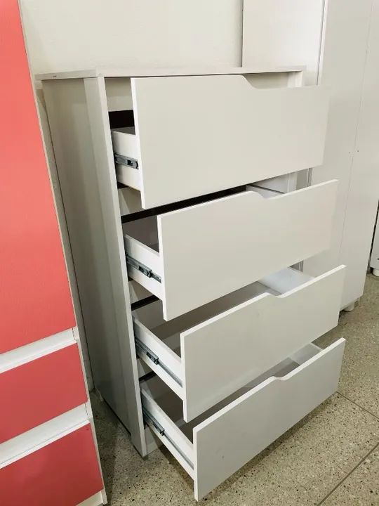 Cômoda Sole 4 Gavetas Com Corrediças Telescópicas E 4 Pés - Albatroz - Foto 3