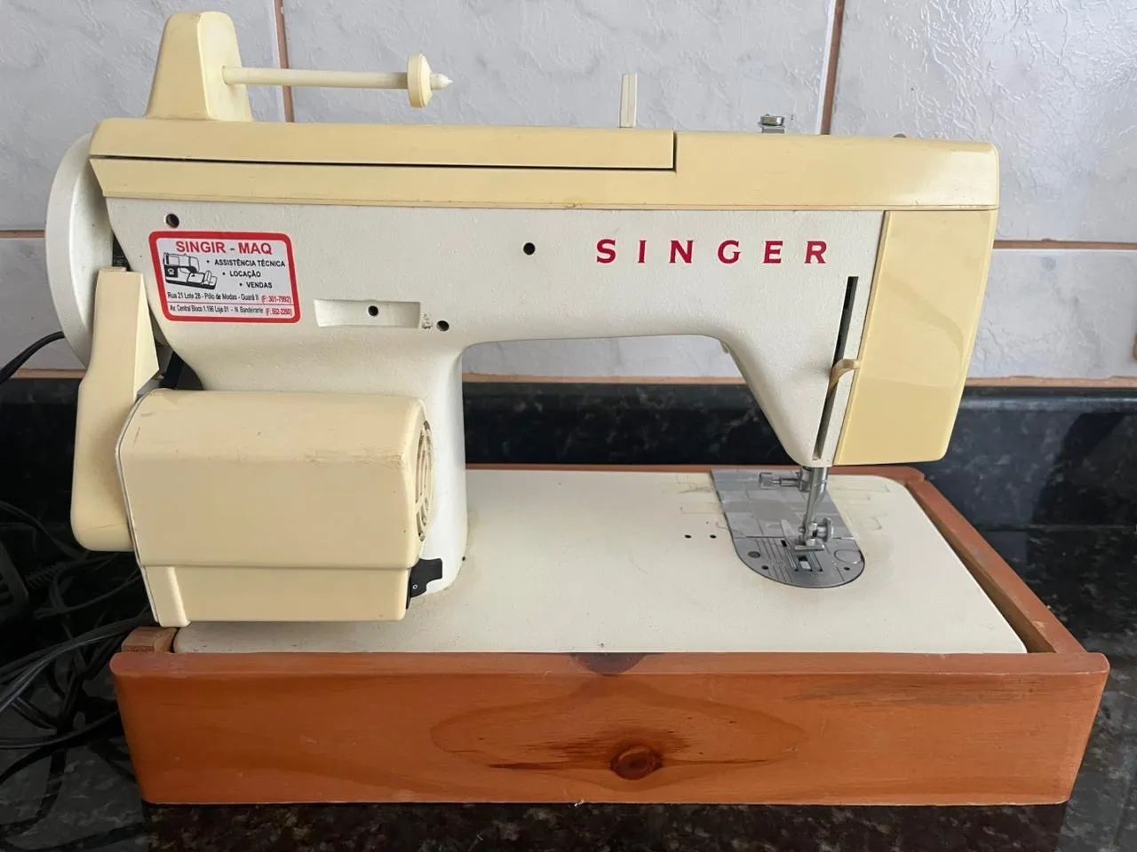 Máquina de Costurar Singer 3930