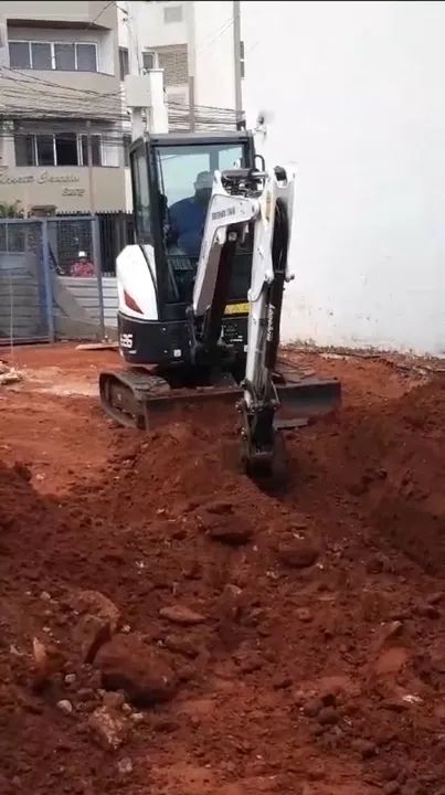 Mini Escavadeira Bobcat e26 ano  2024 - Foto 2