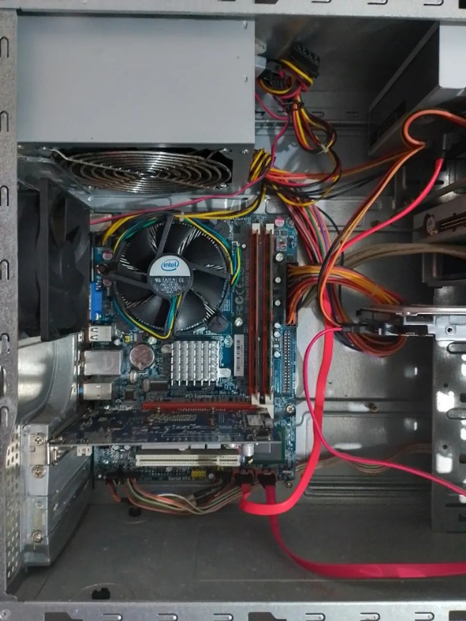 Computador PC Desktop Intel Core2 Quad Q8300 Nvidia 9500GT 8GB DDR3 SSD 240GB HD 500GB - Foto 4