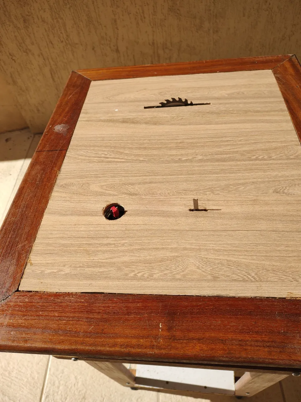 Mesa para Serra Circular Artesanal + kit ferramentas ( vendo somente conjunto)