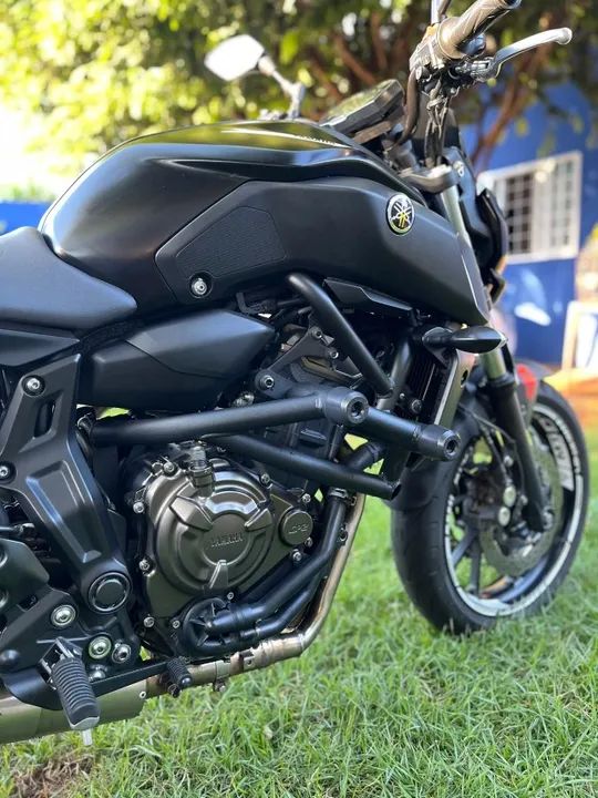 YAMAHA MT-07  - Foto 2