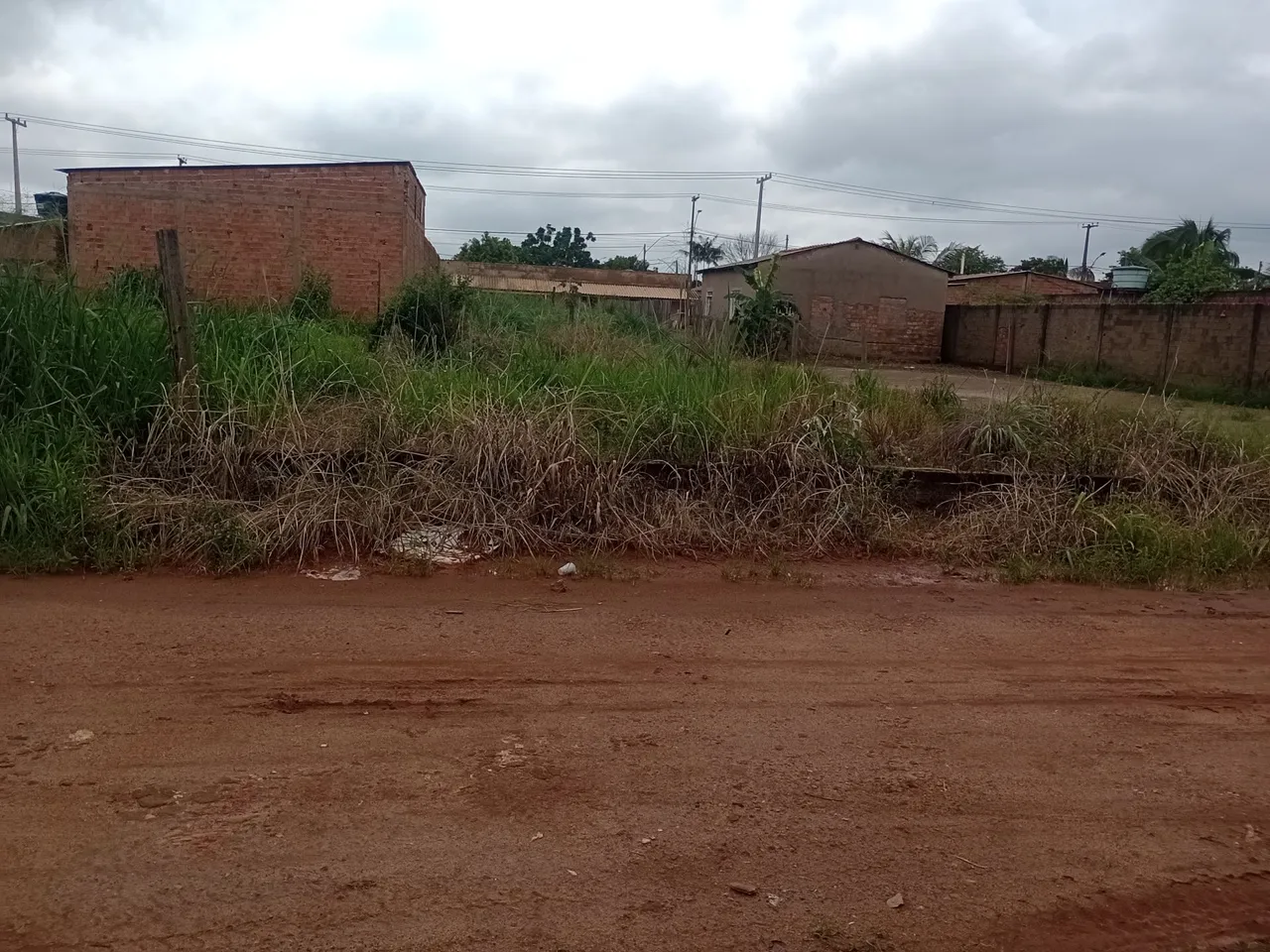 Troco ou vendo um apartamento