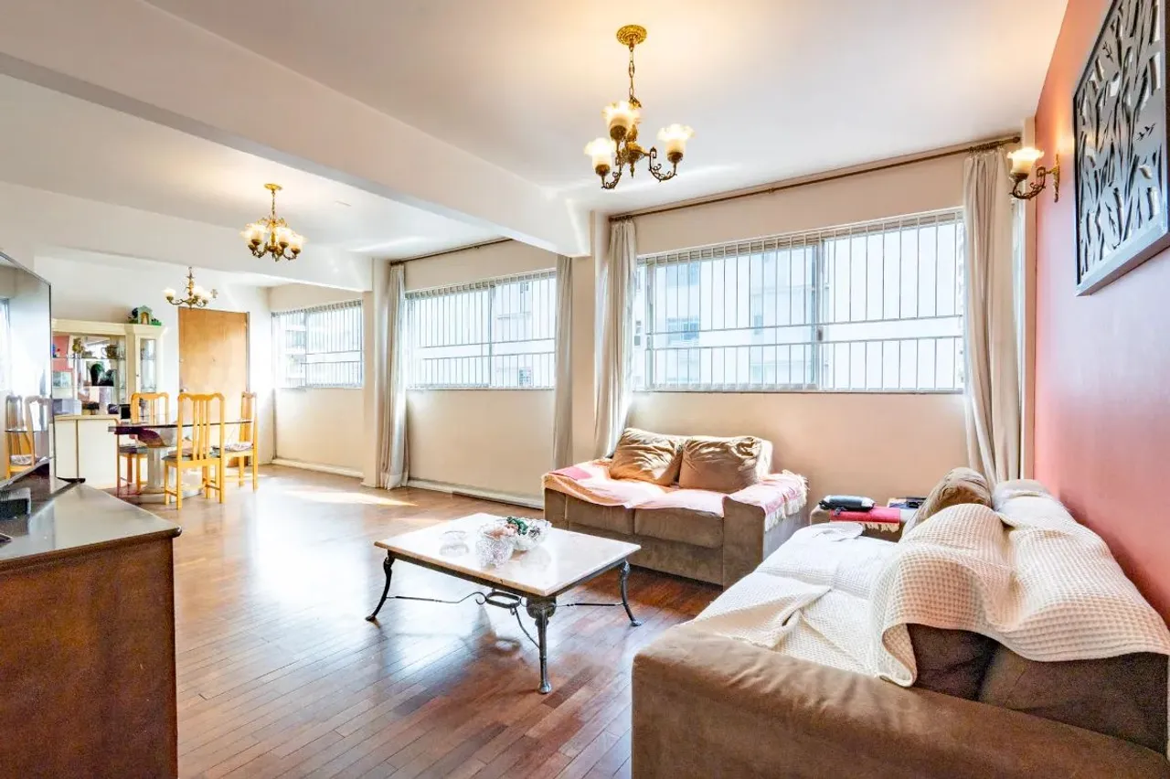 Apartamento tipo para venda com 4 quartos, sendo 1 suíte, 145m²