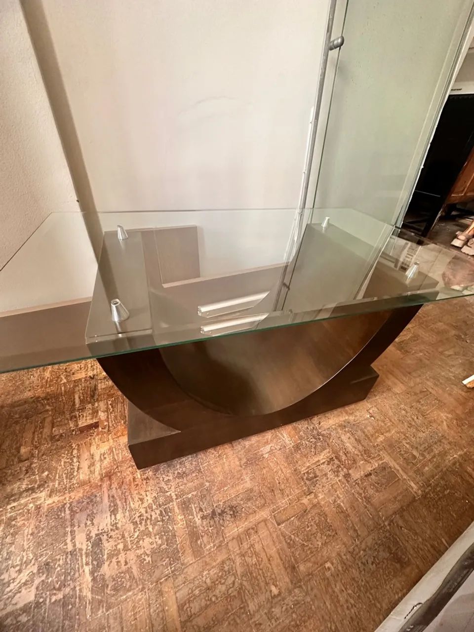 Mesa de centro em U com tampo de vidro - Foto 3