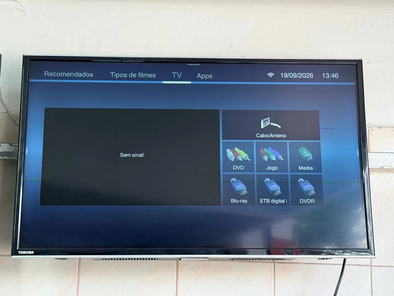 Smart thosiba full hd 32 polegadas c/ linha na tela - Foto 4