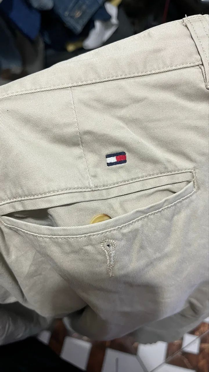 Calça Tommy Hilfiger TAM 44 - Foto 2