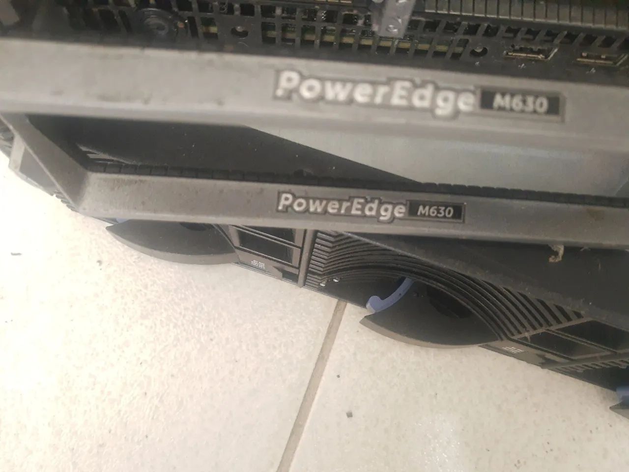 Servidor lote com o 9 no Estado processador 2011 e 1366 DDR3  e ddr4