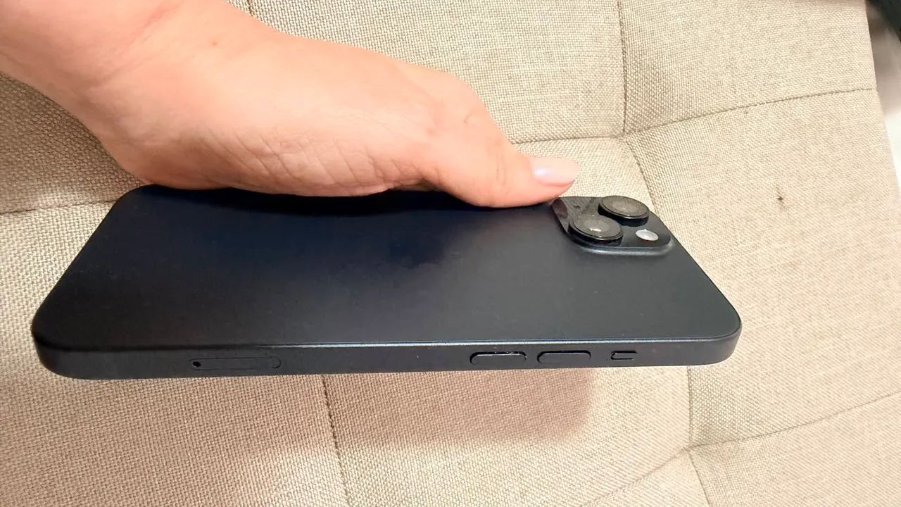iPhone 15 128g preto  - Foto 4